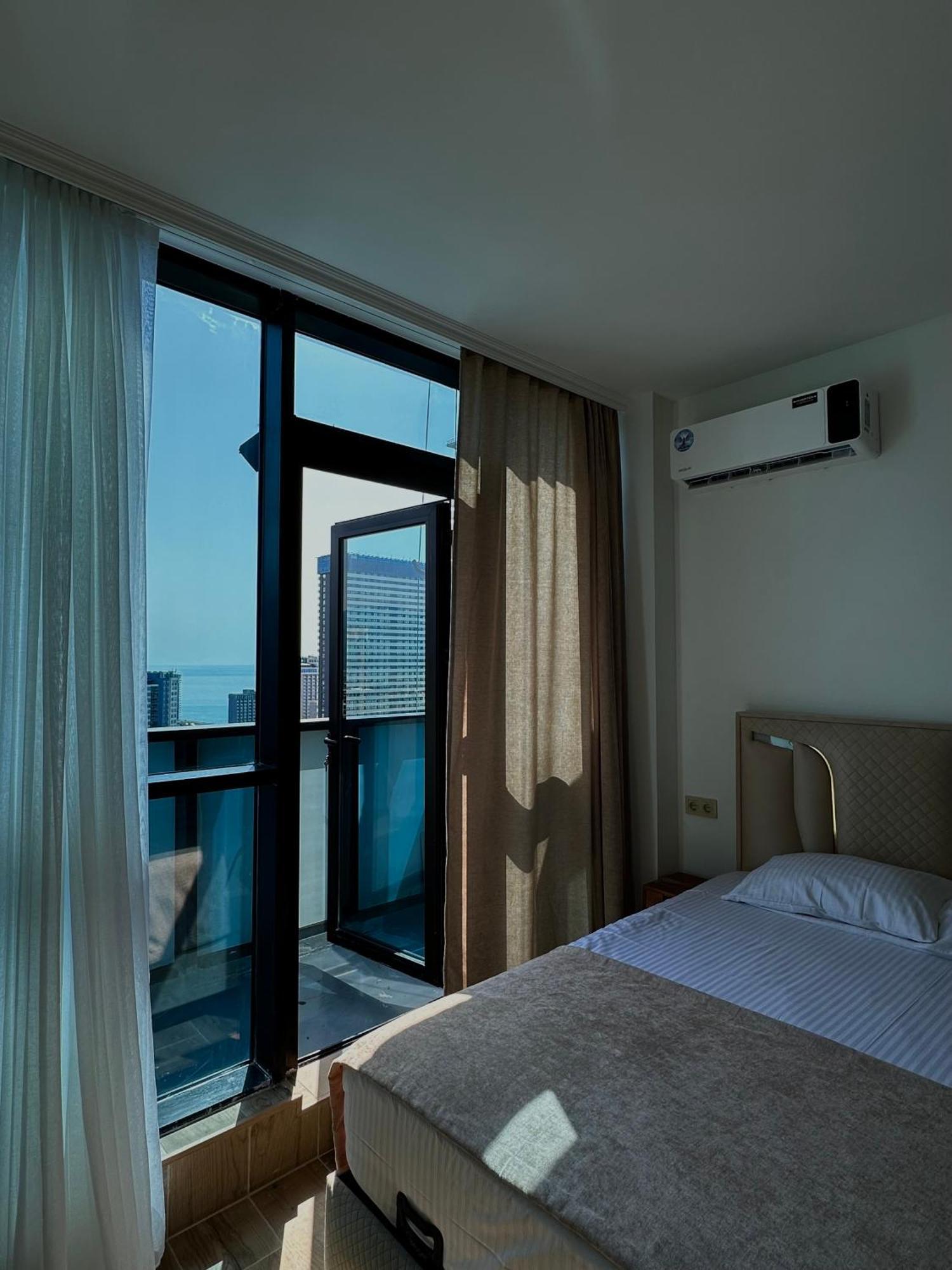 Dar Tower Panorama Apartments Batumi Esterno foto